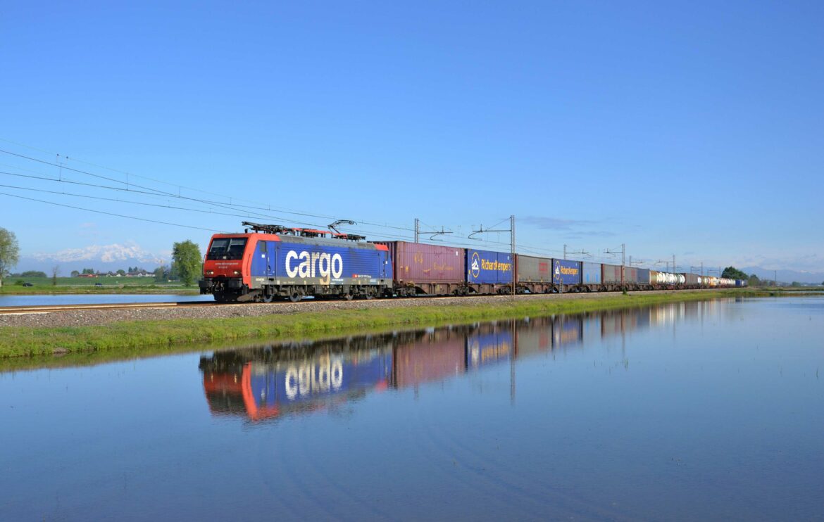 More cargo to the Netherlands. More departures to Belgium.