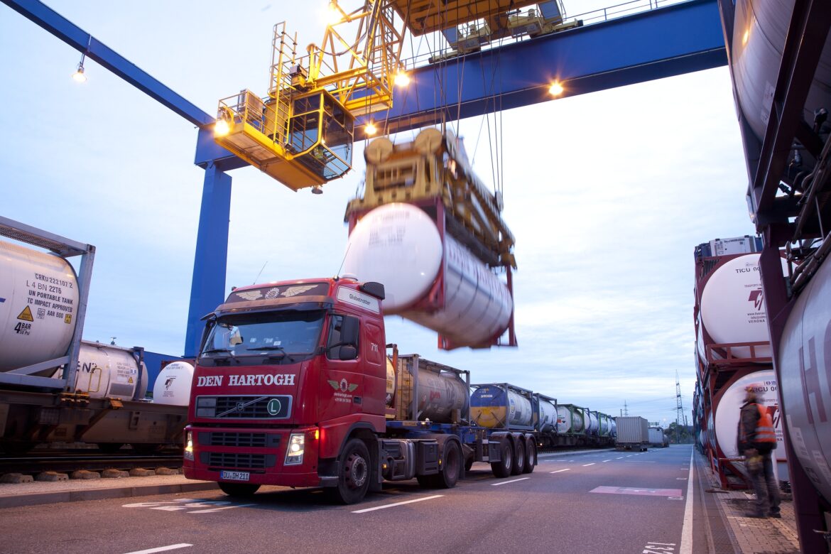 AI boosts rail freight efficiency